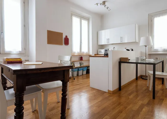 Italianway Easy - Volta 20 Apartment