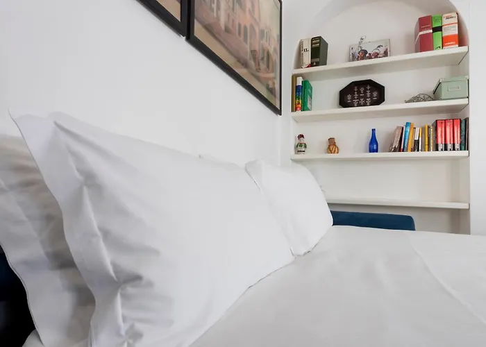 Italianway Easy - Volta 20 Apartment